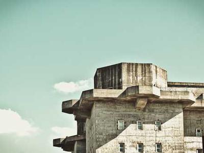 Editorial Content for Silent Bones: A Karen Pirie Novel