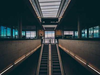 Editorial Content for Trust No One 