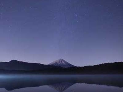 Editorial Content for Silent Bones: A Karen Pirie Novel